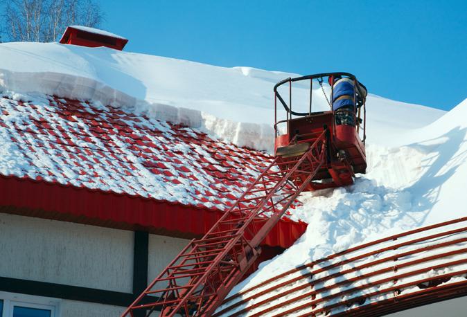 Déneigement de toiture